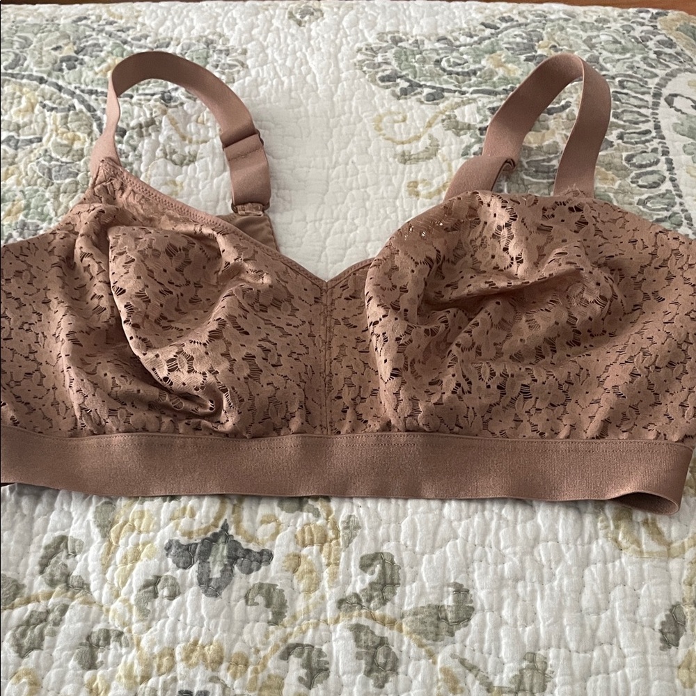 Chantelle Lace Bralette - Brown